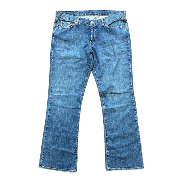 VTG LUCKY BRAND Mid Rise Flare Jeans in Medium Wash SZ 10 - Picture 11 of 11